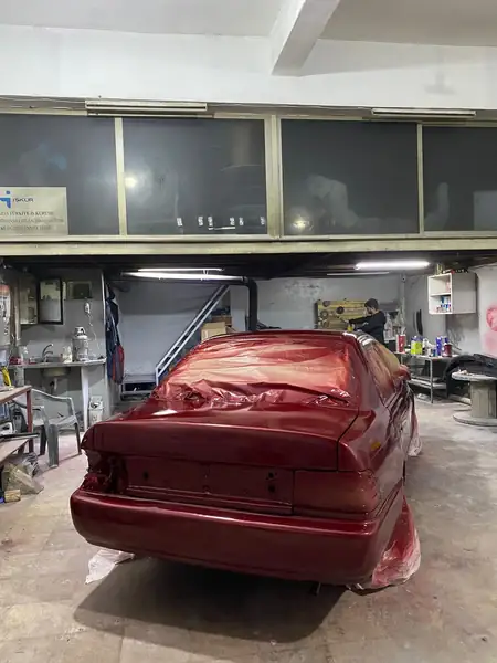 Parlaklık garantili oto pasta cila uygulaması sonucu