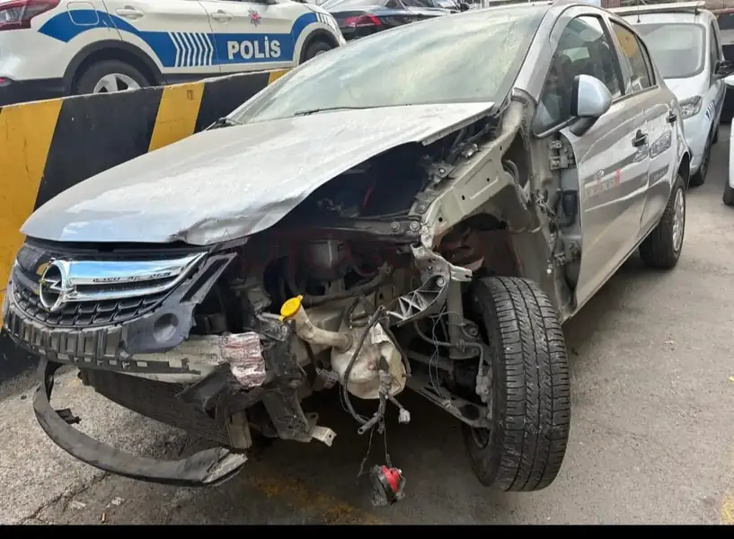 Opel Corsa Hasarlı